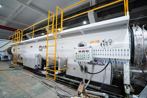 Vacuum Calibration Tank
